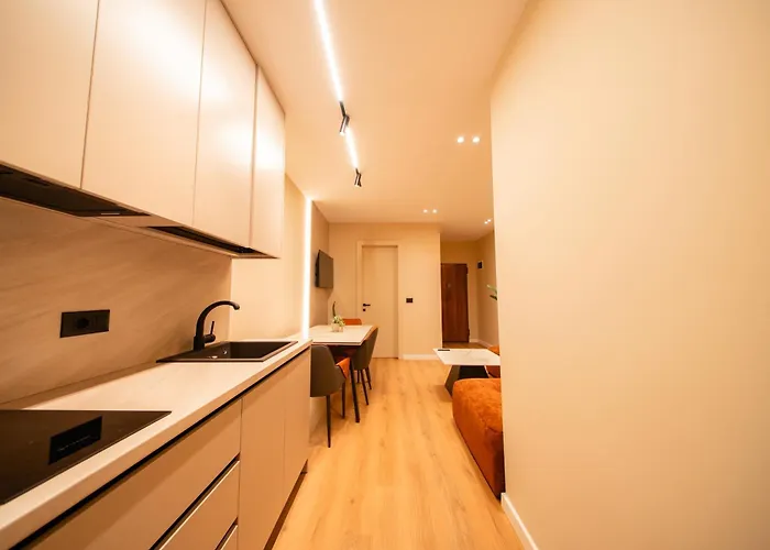 Dea's Blloku تيرانا